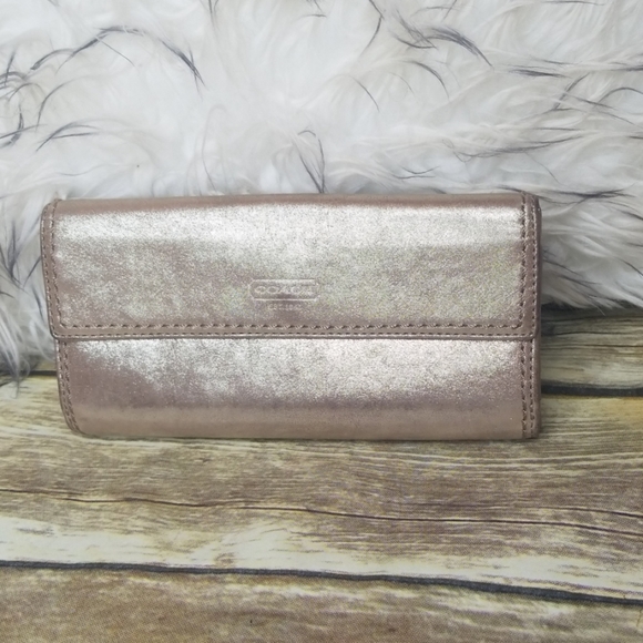COACH GOLD METALLIC WALLET - Picture 3 of 7